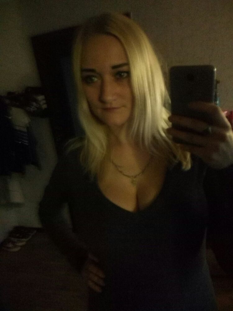  ,   Maruv, 36 ,  
