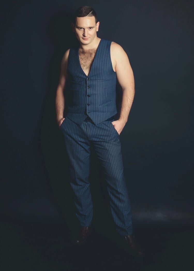  27634473  Alexsey, 33 ,    