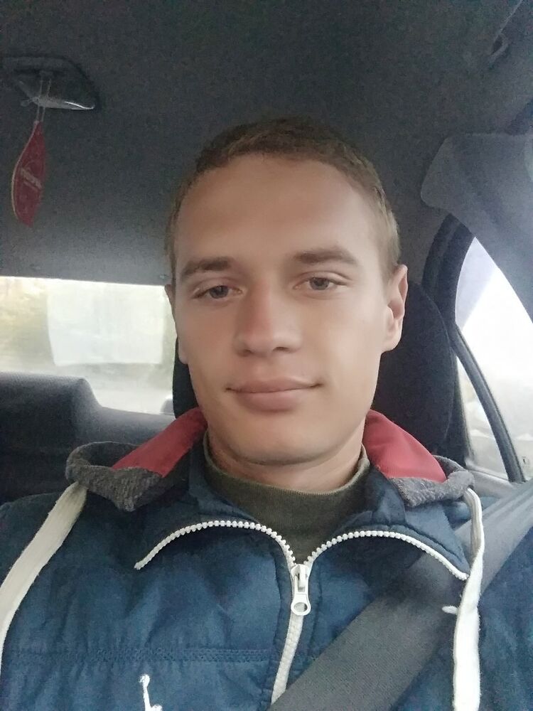  18039703  , 28 ,    