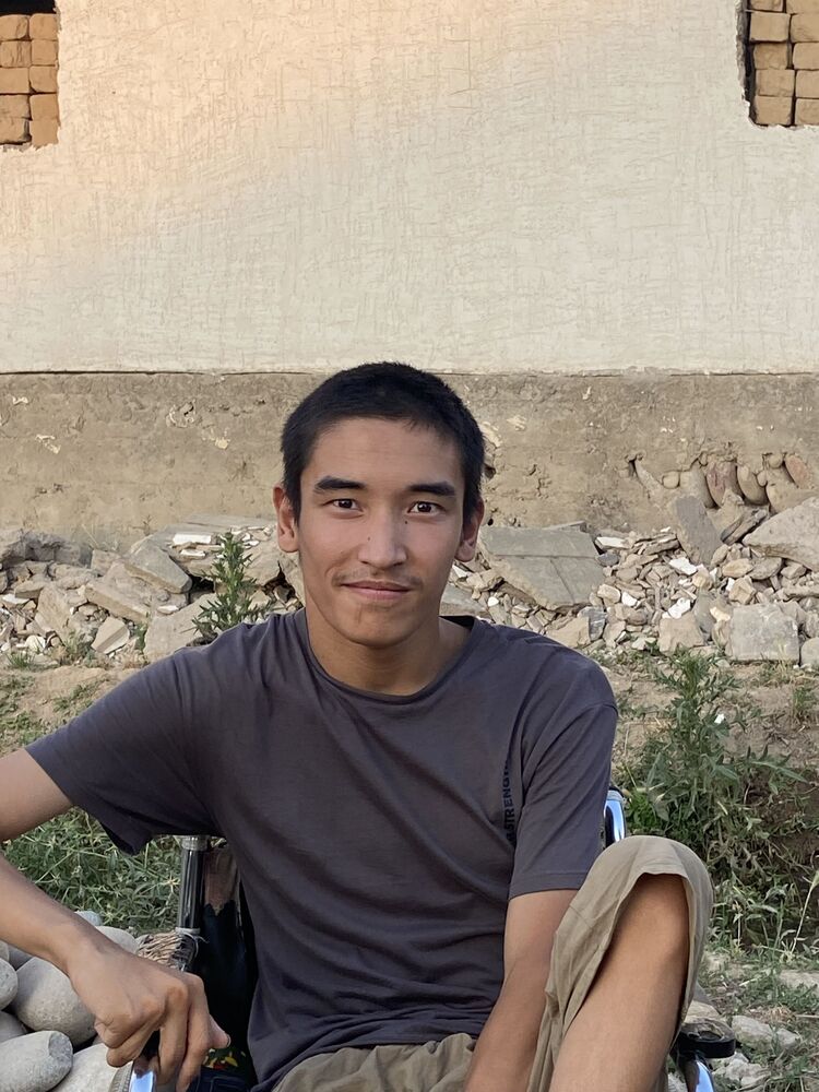 36358673  Serkebaev, 23 ,    