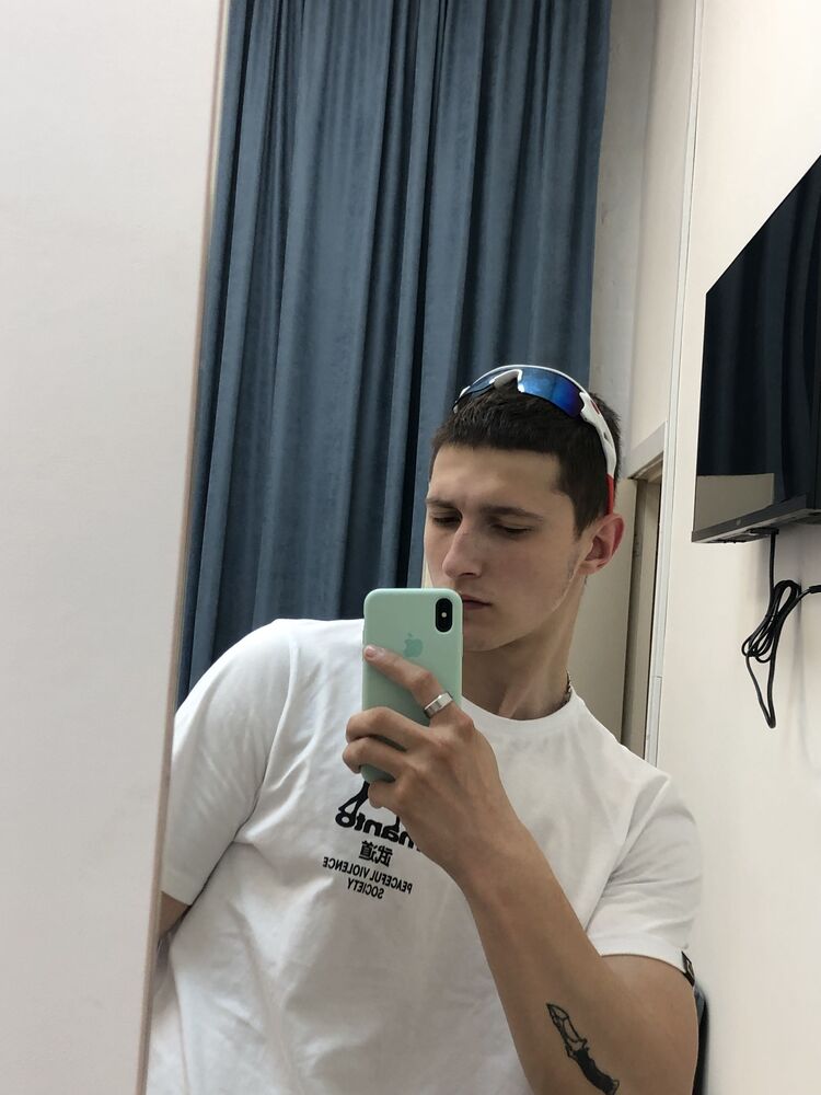  45749453  , 21 ,    -