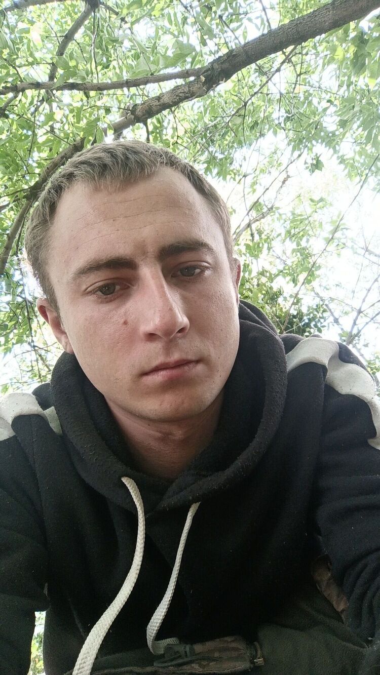  ,   Anton, 26 ,   ,   