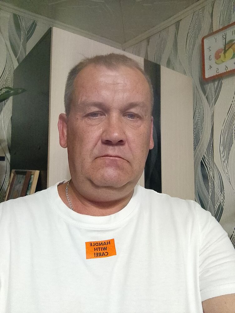  45673263  Aleksandr, 51 ,    