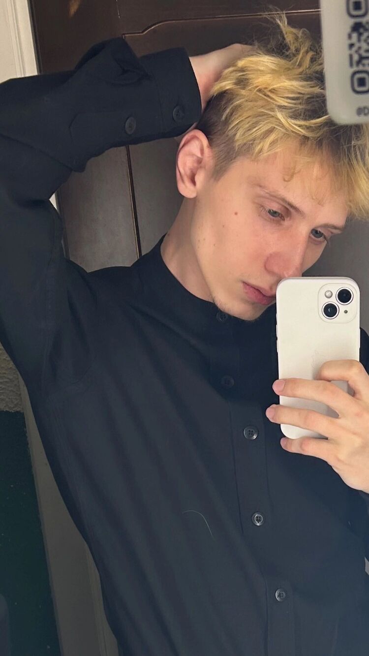  54123473  Dmitry, 24 ,    