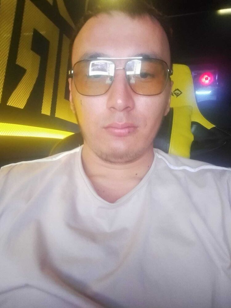  31050533  Aidos, 30 ,    