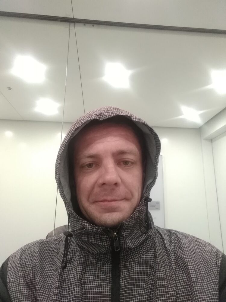  19867463  Jevgeniy, 42 ,    