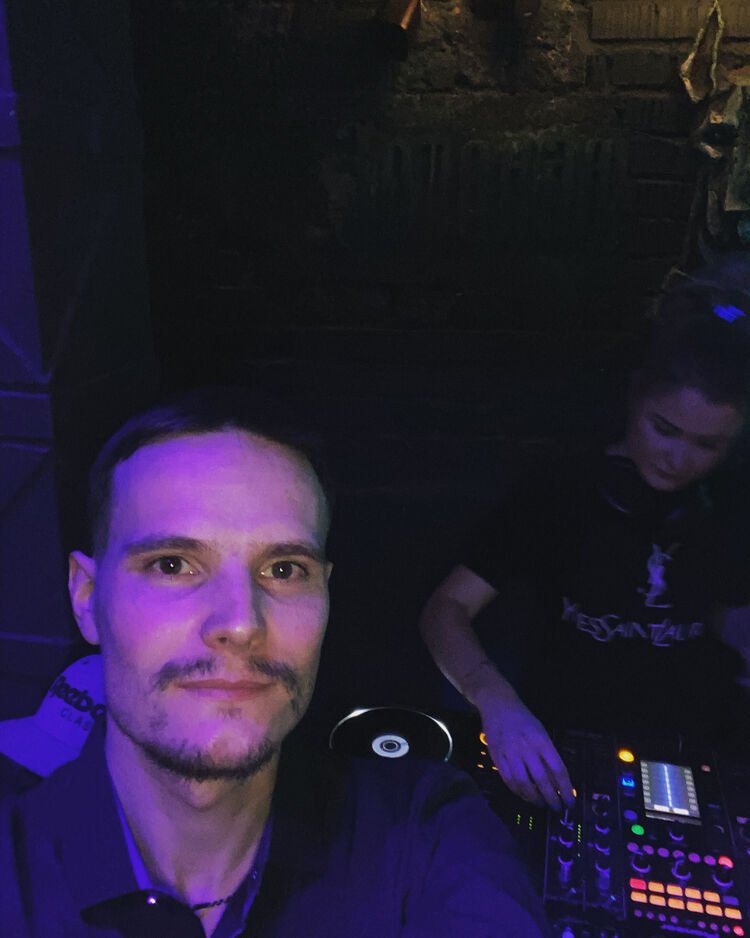 ���������� �������������-����������, ���� ������� ����, 37 ���, ������������ 