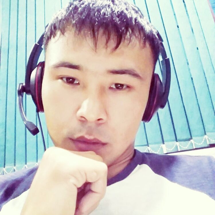  ,   Ruslan, 32 ,   
