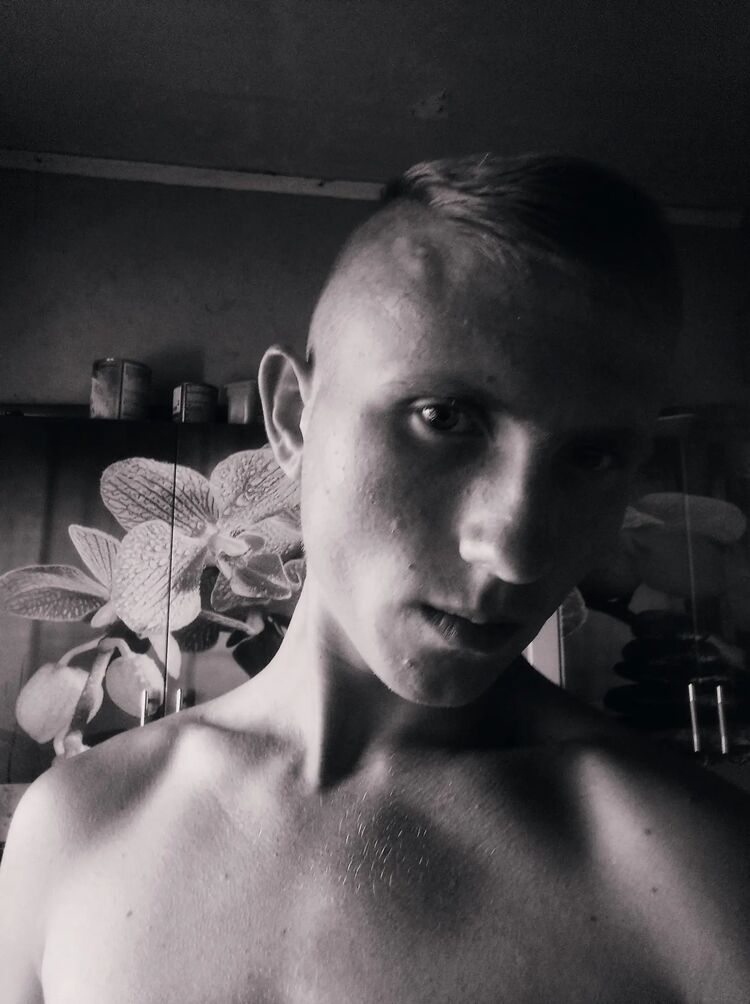  45563553  , 22 ,    