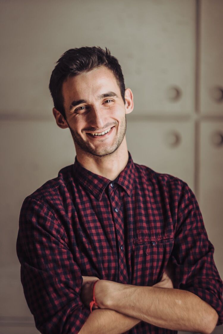  33125323  Alex, 34 ,    -