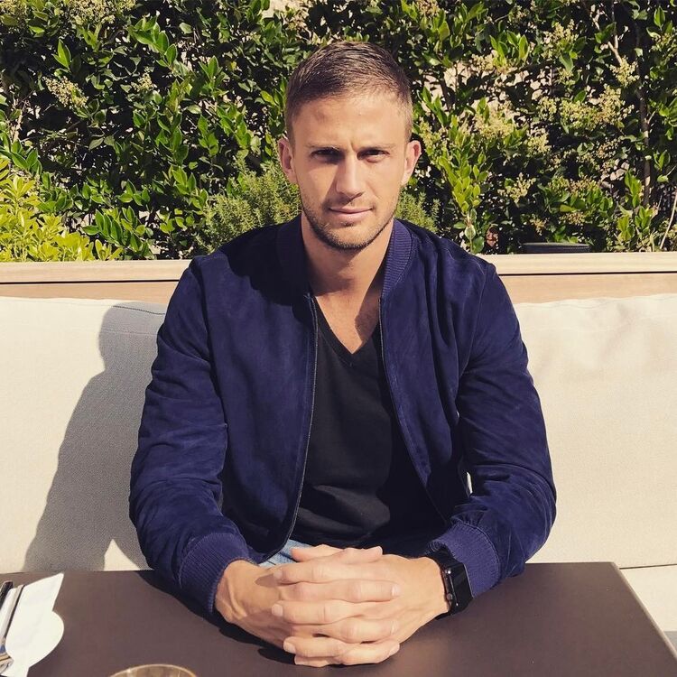 ���� 19517493 ������� �����, 33 ����, ���� ���������� � �����