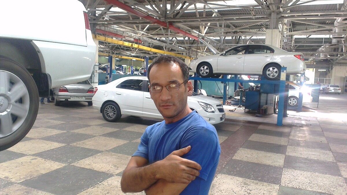  ,   Akbar, 42 ,   ,   , c 