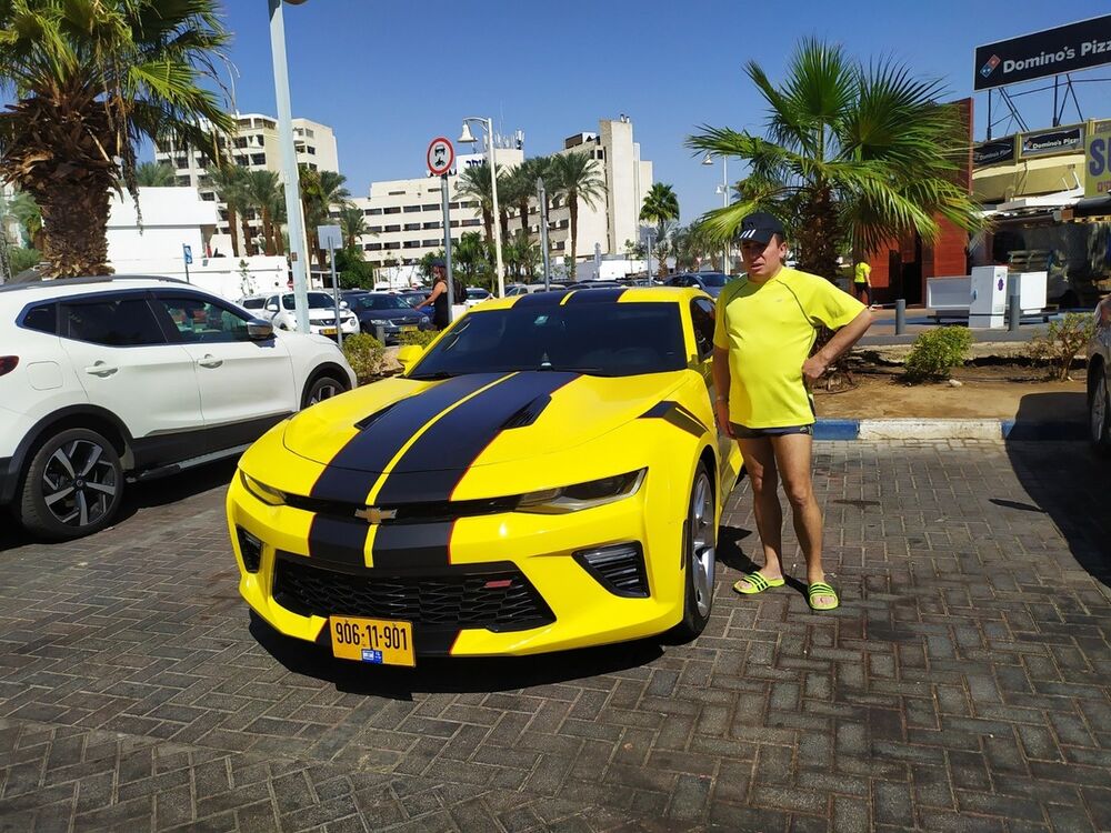  18322083  Andrey, 57 ,    