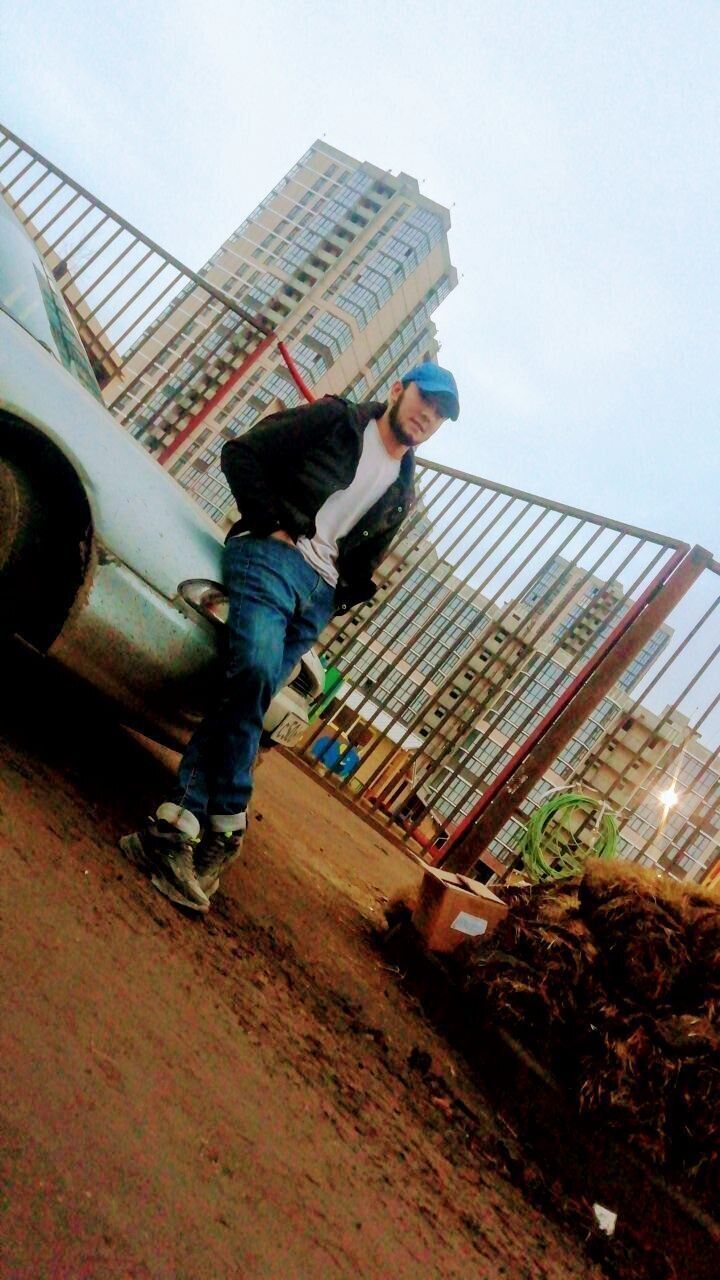  47957613  , 23 ,    