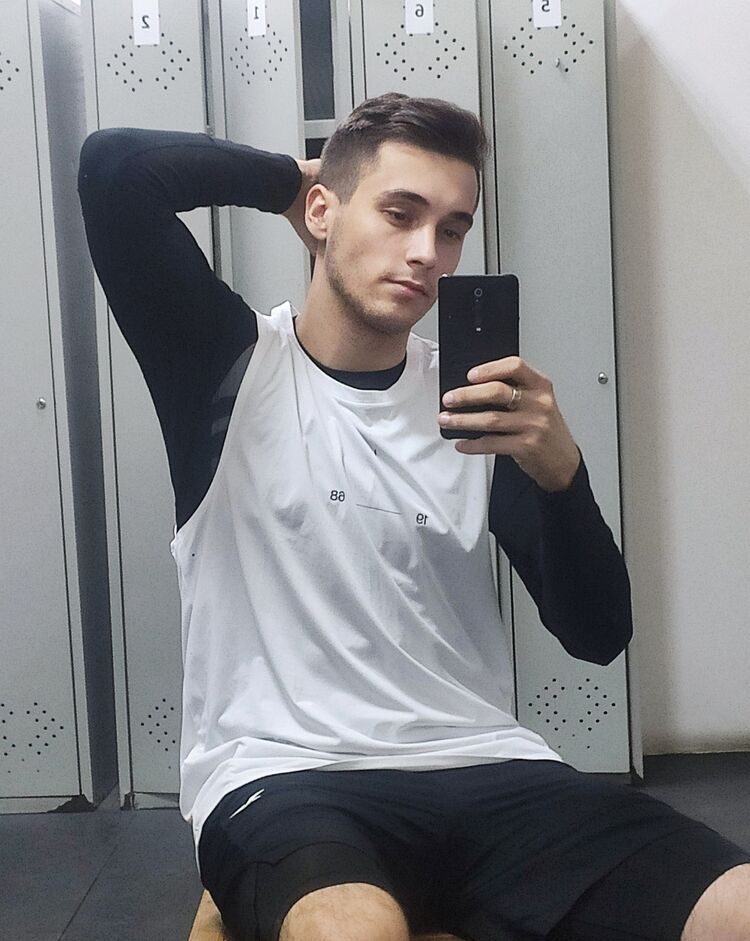  29288873  , 24 ,    