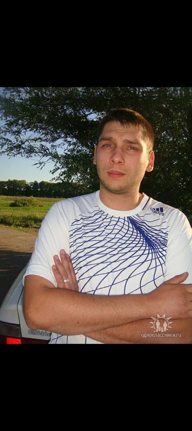  ,   Anton, 36 ,   ,   