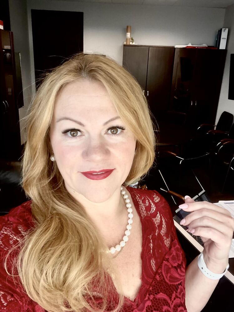  39379213  , 49 ,    -