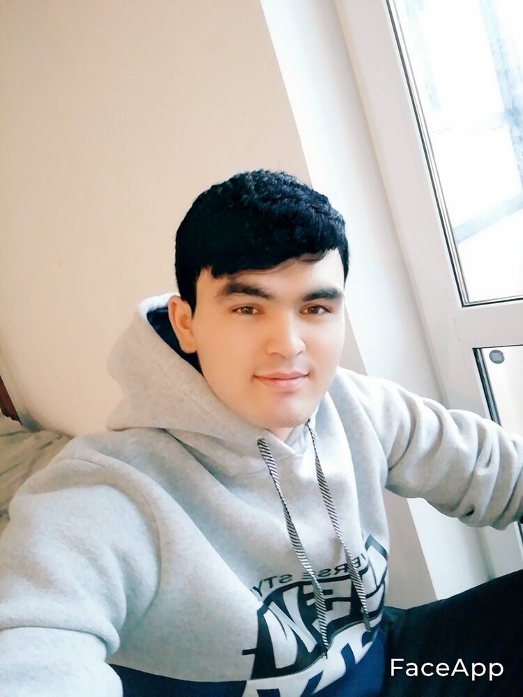  19024303  , 28 ,    -