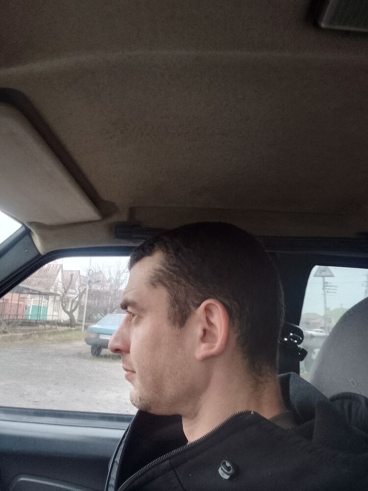  --,   , 37 ,   c 