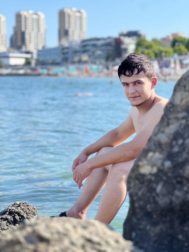  --,   Najmiddin, 23 ,   ,   