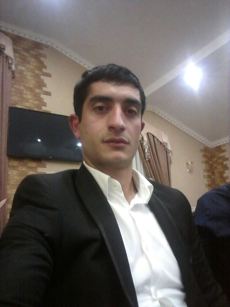  8419763  Ilkin, 35 ,    