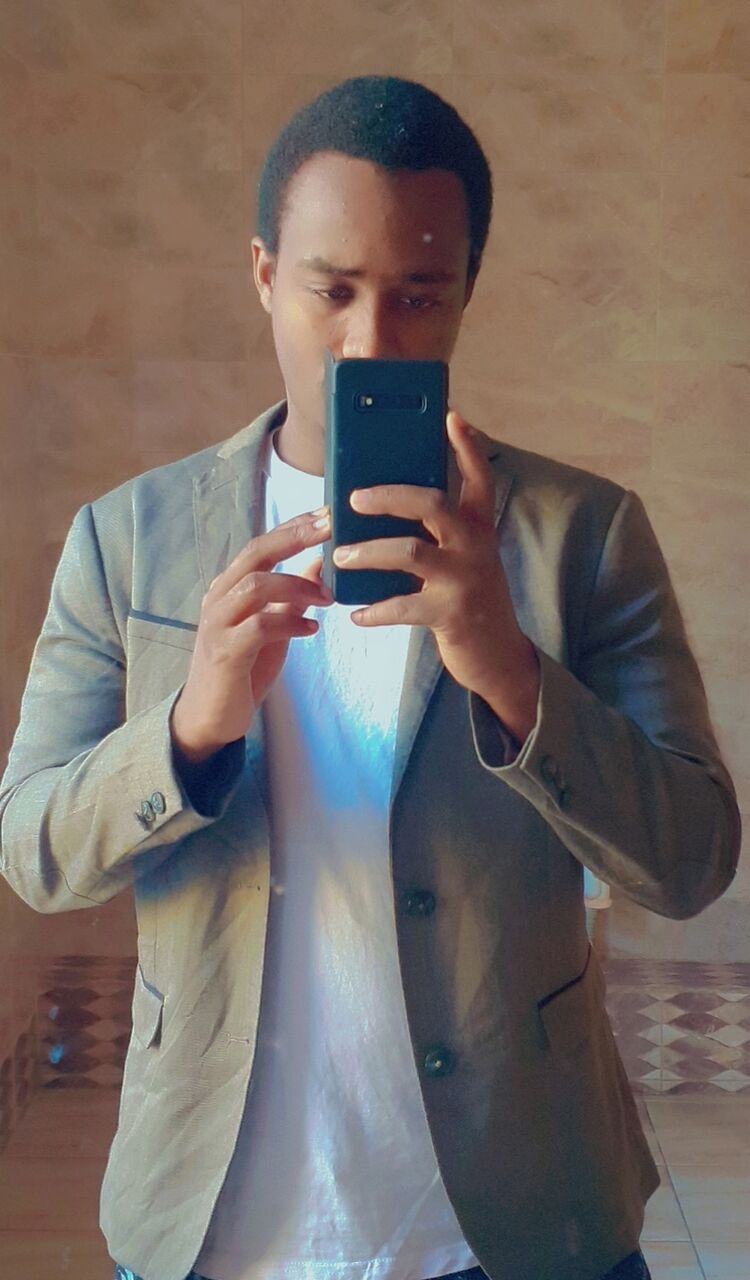  ,   Ali, 24 ,   ,   