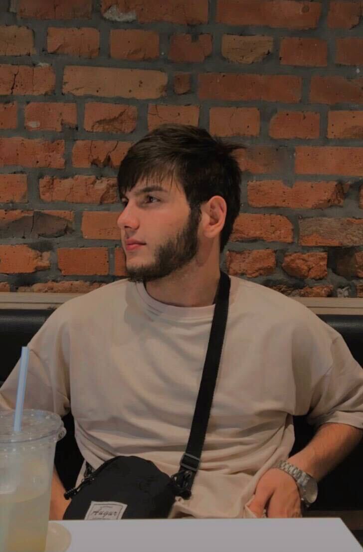  ,   Ali, 24 ,   ,   