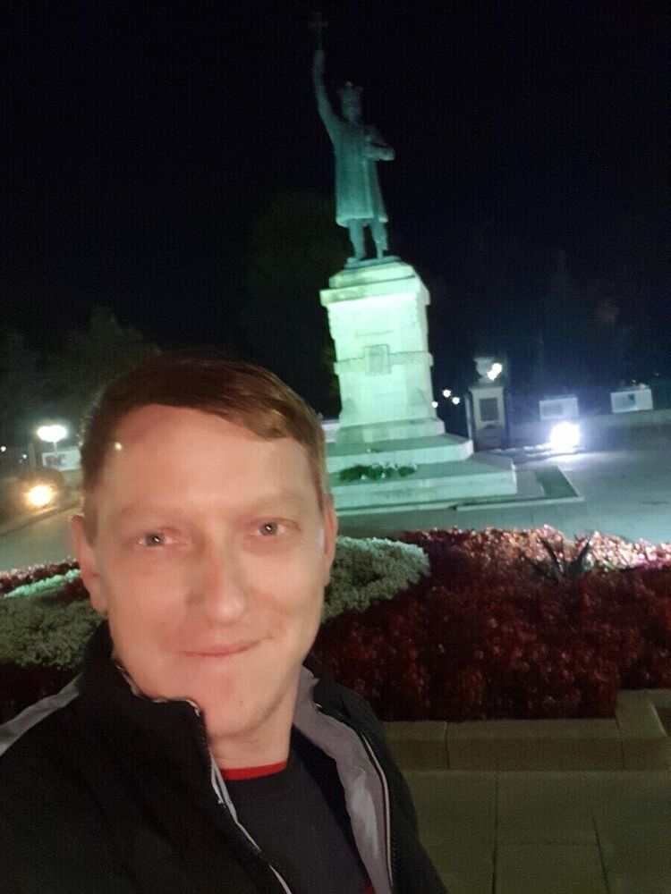  21443953  Vitalik, 43 ,    