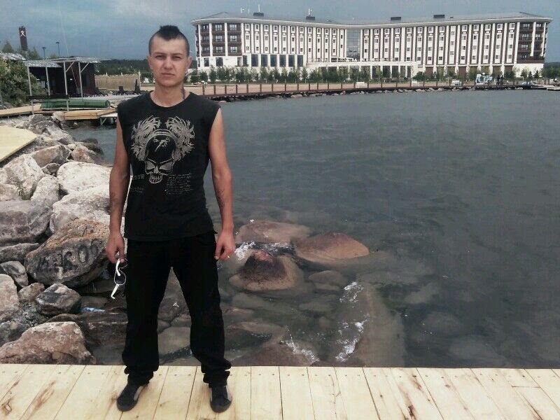  10890543  , 36 ,    