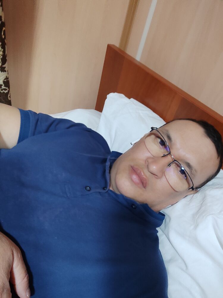  52937773  , 48 ,    
