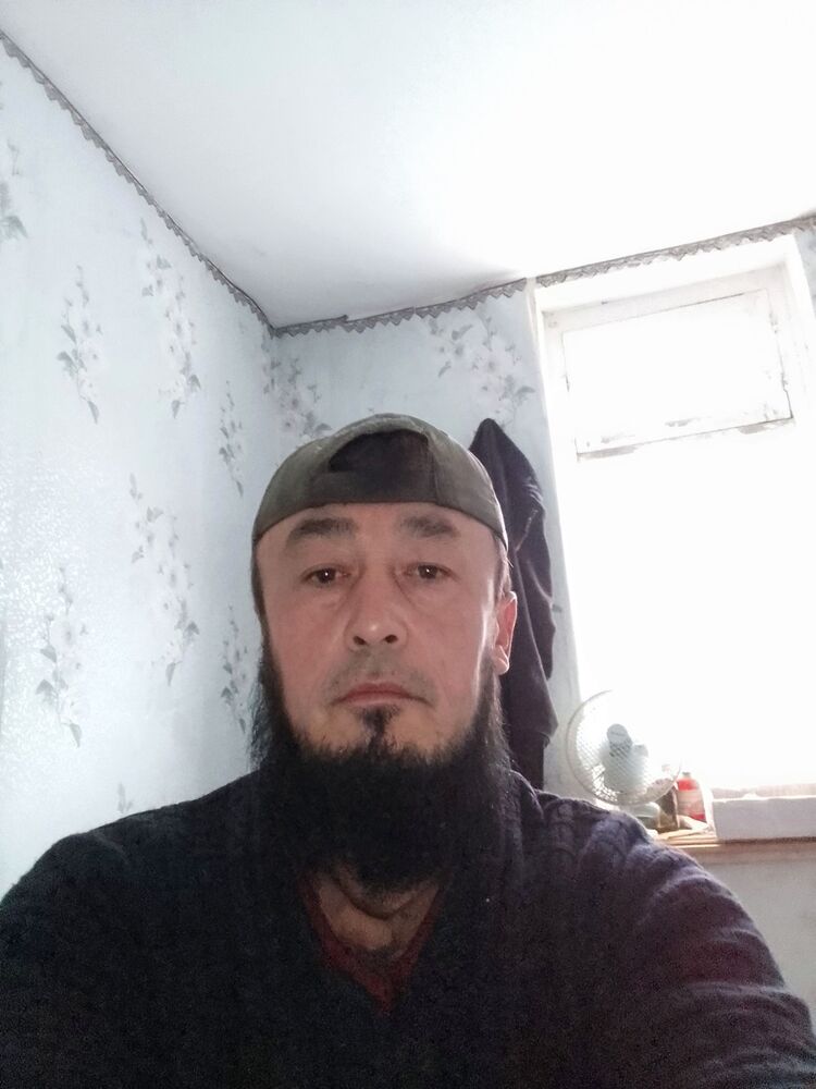  38191863  Alihan, 42 ,    