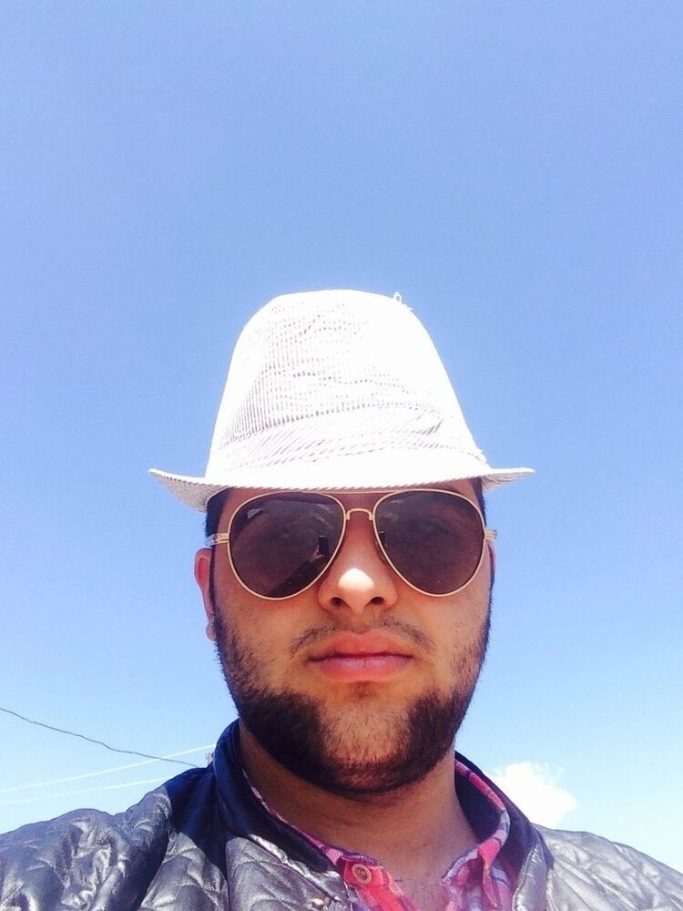  ,   Tyom, 31 ,   