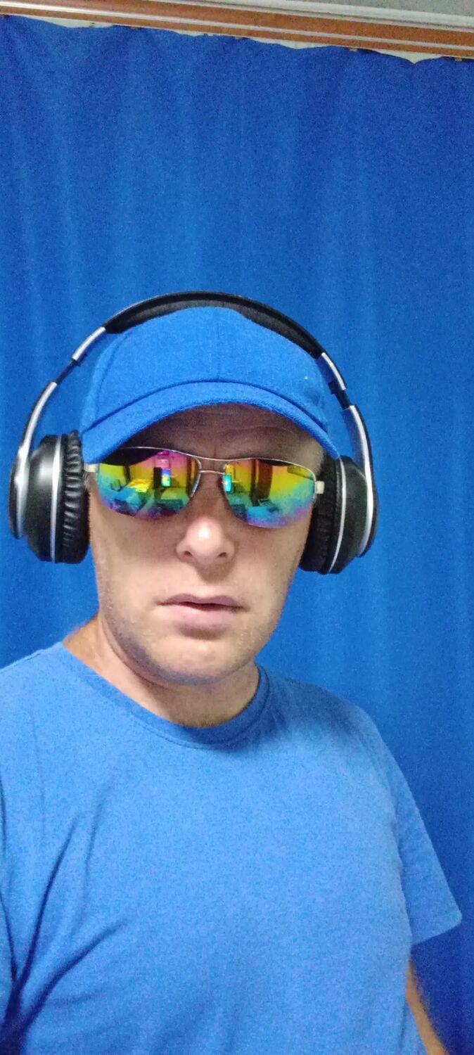  ,   Denis, 45 ,     , c , 