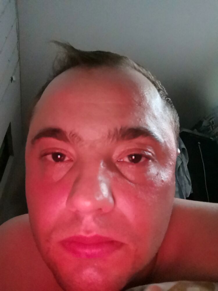  ,   Denis, 33 ,   , 