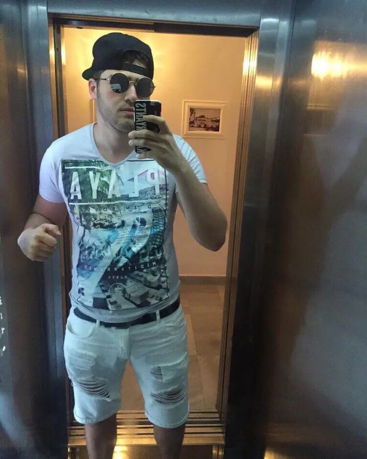  37889283  Hrant, 27 ,    