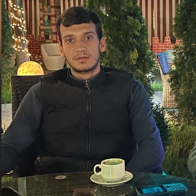 ,   Armen, 25 ,   ,   