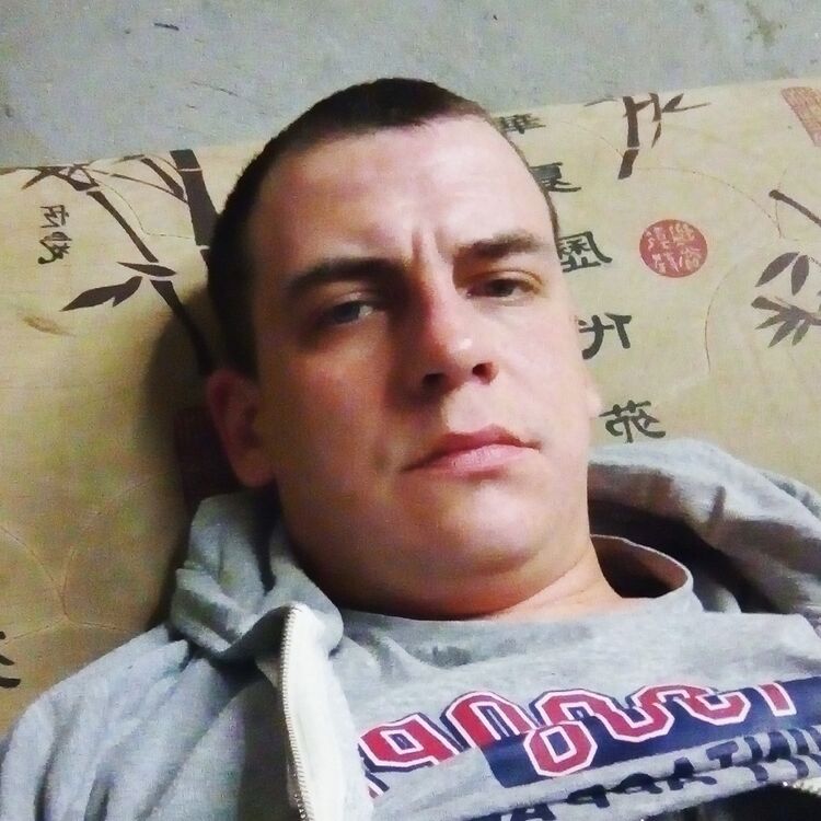  ,   Artur, 34 ,   ,   , c 