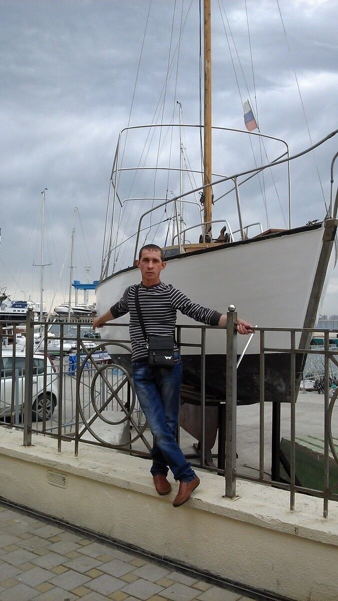  6291463  Dmitrii, 43 ,    