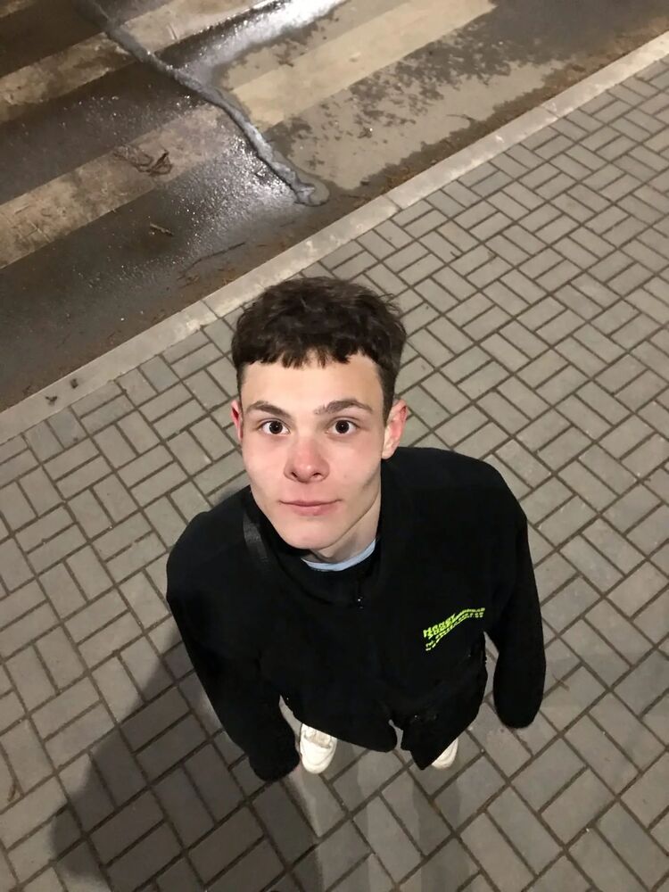  33220643  , 20 ,    