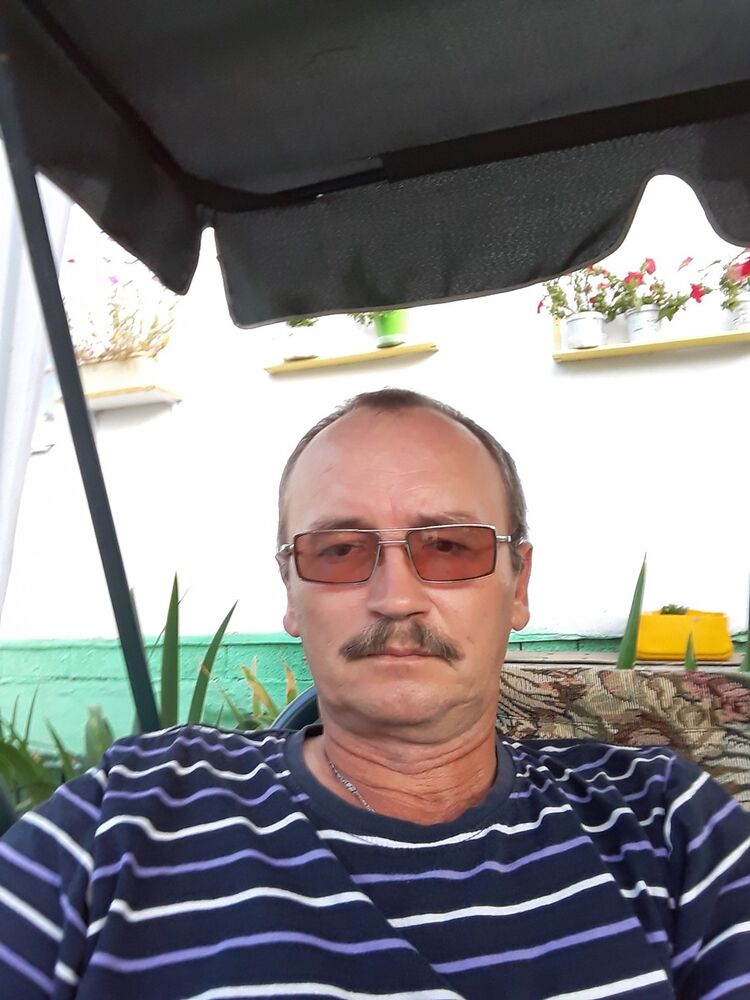  17288563  , 52 ,    