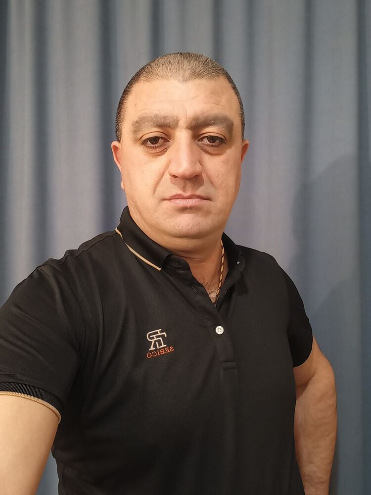  49685033  , 42 ,    