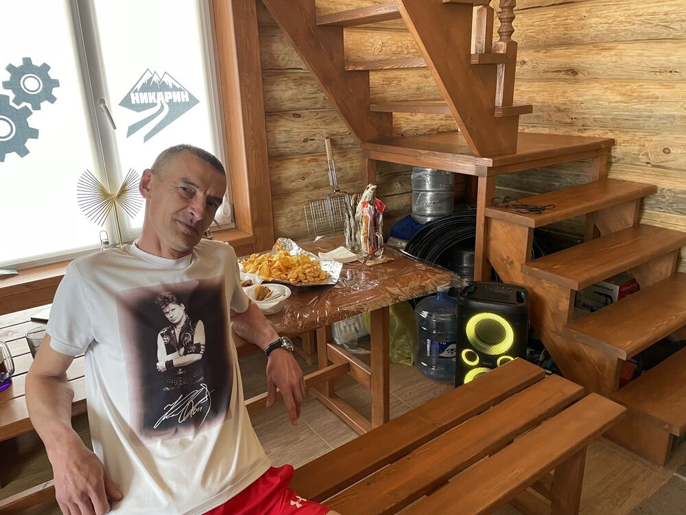  47001883  , 49 ,    