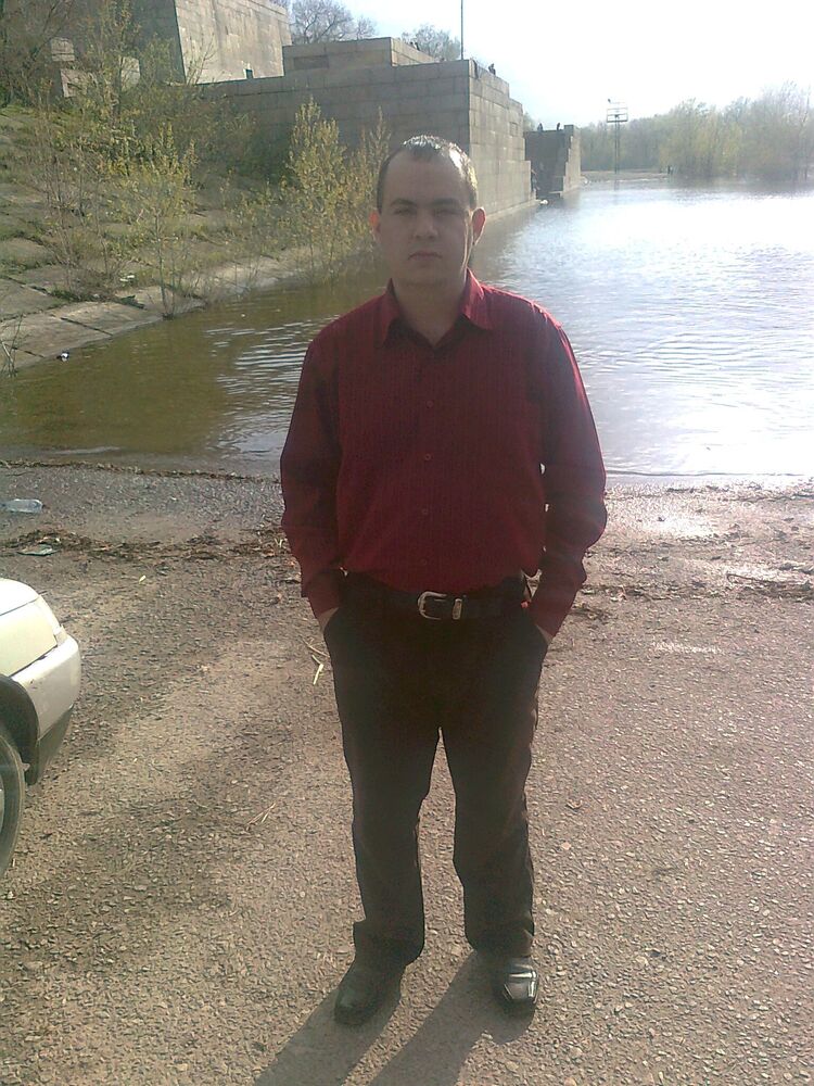  23808553  Antonio, 39 ,    