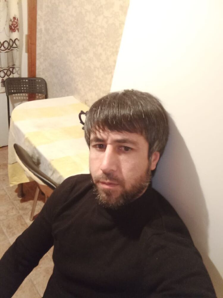  49355453  Umara, 38 ,     