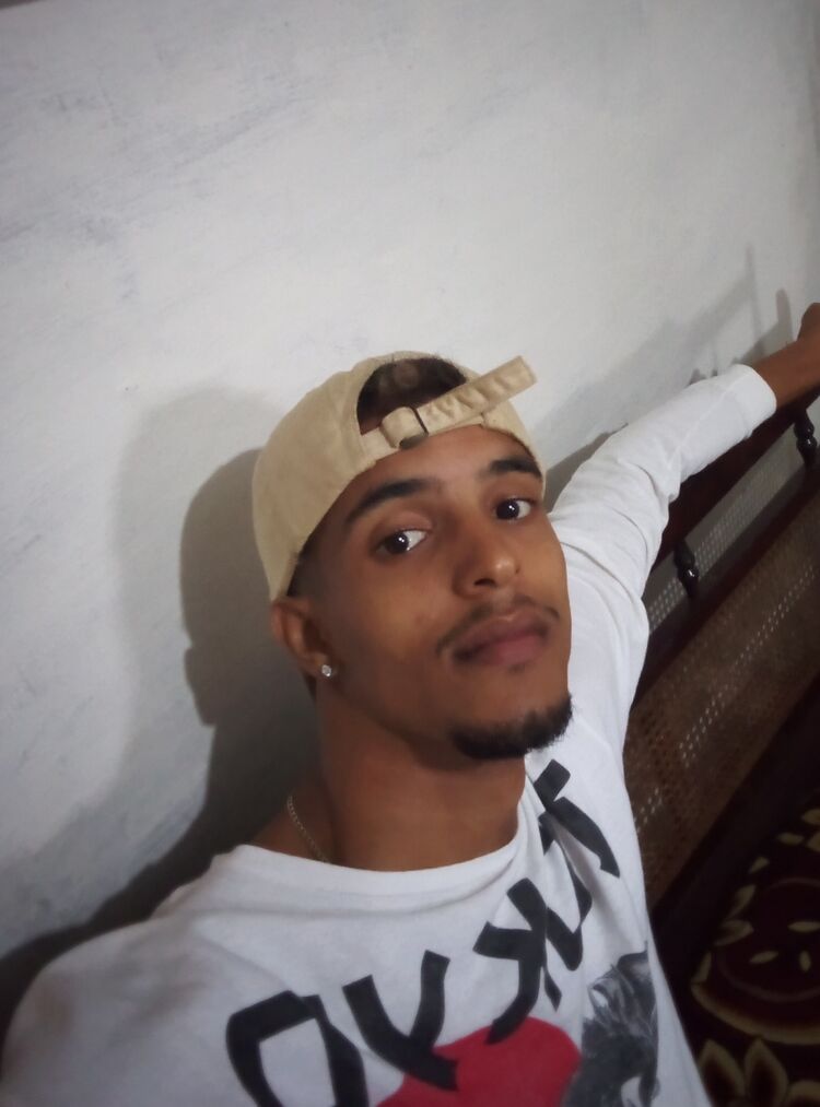  ,   Yoendris, 24 ,   ,   , c , 