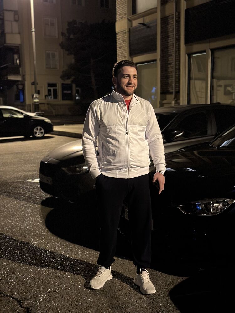  38051363  ALI ALIZADE, 28 ,    
