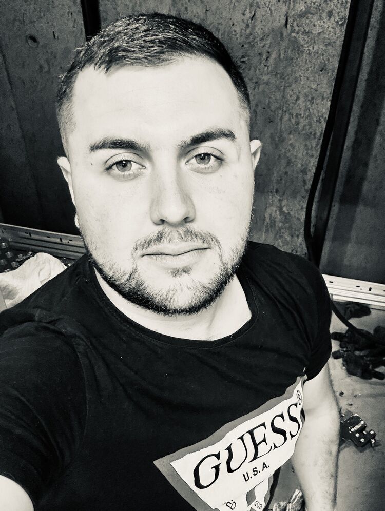  53634203  , 28 ,    