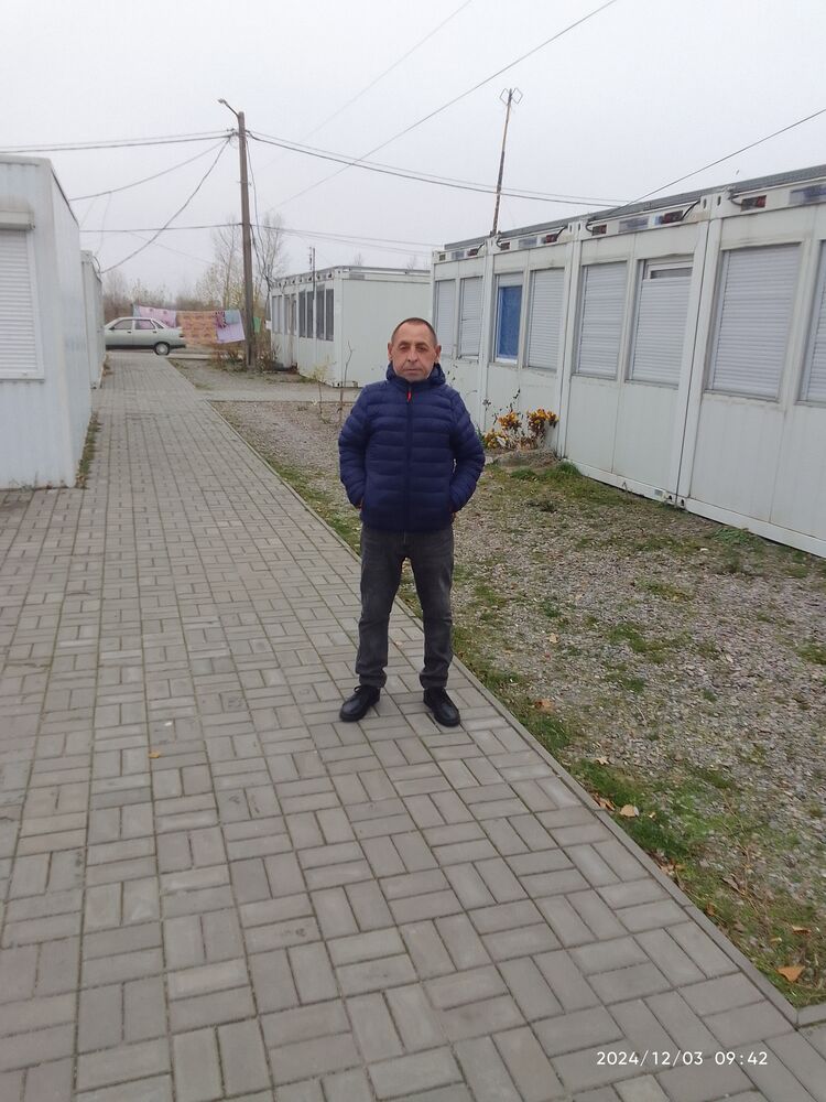  48016743  , 52 ,    