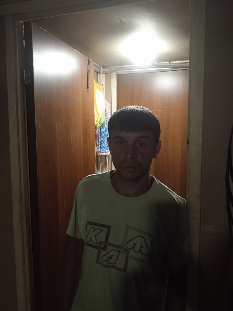  36001443  Aleksandr, 42 ,    
