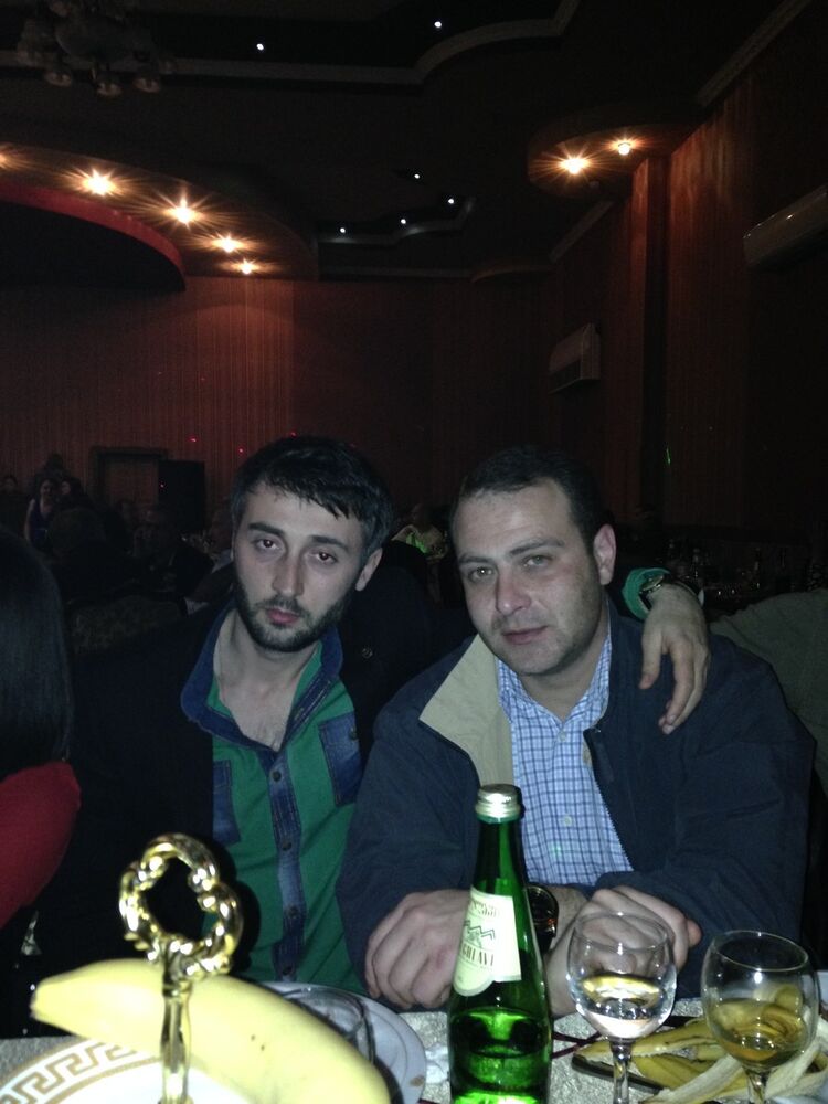  4551843  Gio, 43 ,    